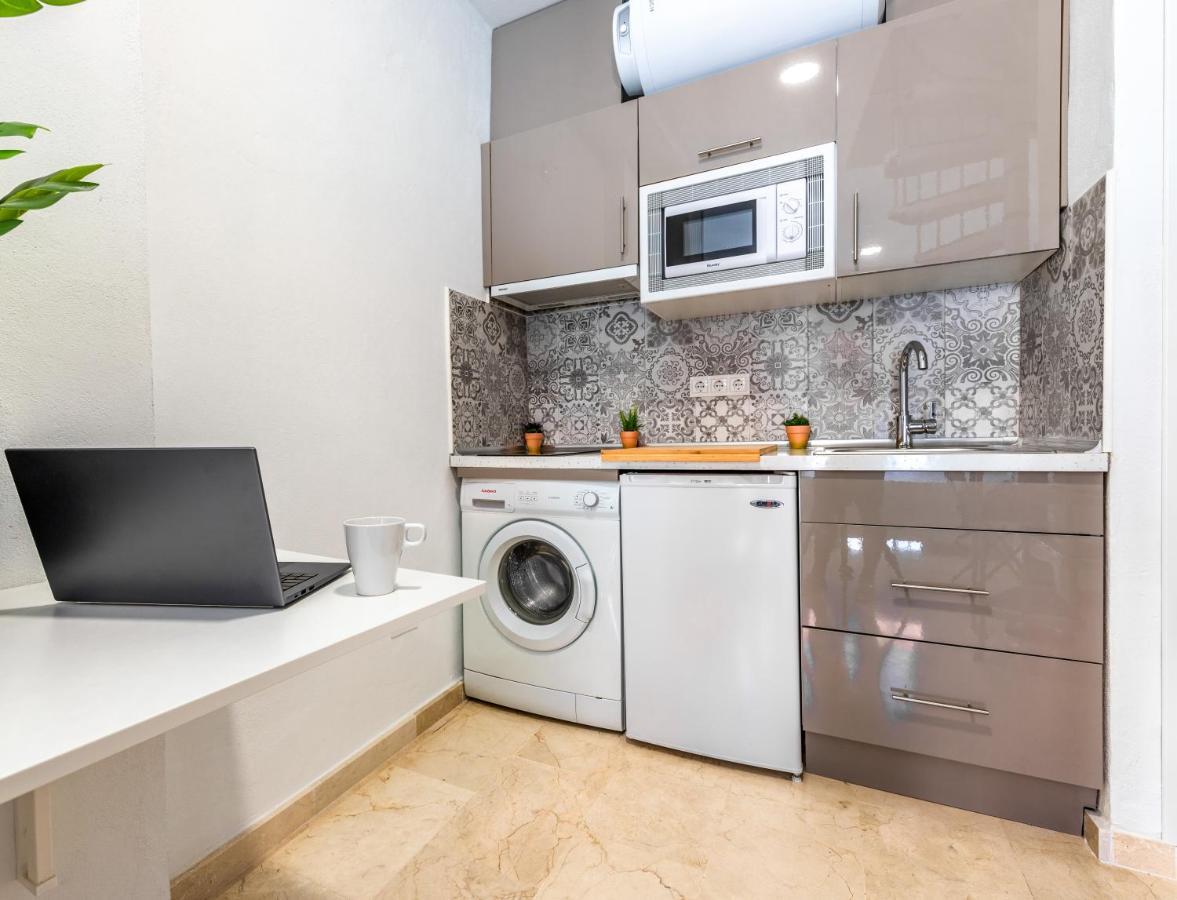Apartamento Private Rooftop & Elegant Studio - Center By Rems Málaga Exterior foto